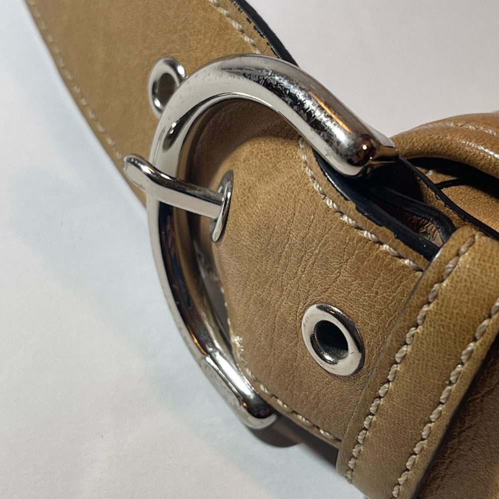 Coach Tan Leather Shoulder Bag with Silver Accents - Picture 5 of 12